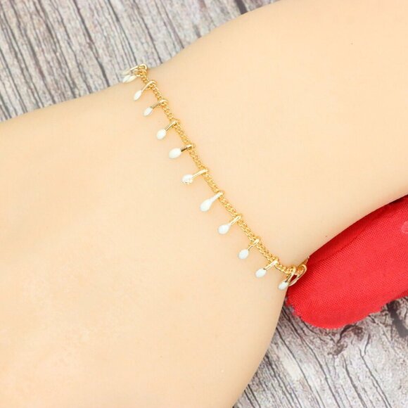 "Trendy Handmade Bracelet – A Stylish Gift for Women & Girls, MAR091302 - Picture 3 of 10